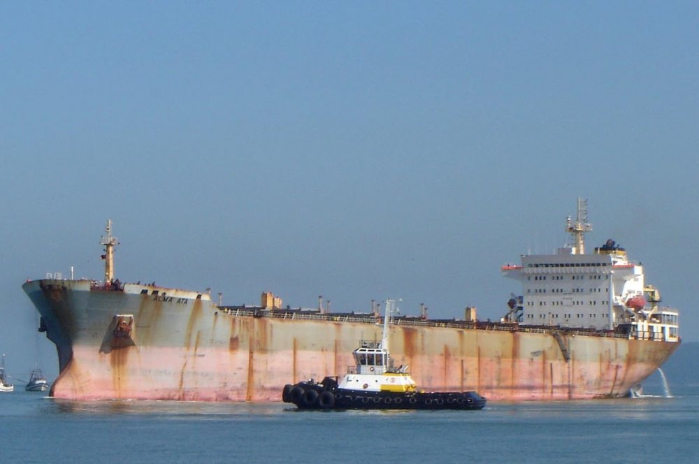 PENDIK TERSANESI VE SULEYMAN DEMIREL